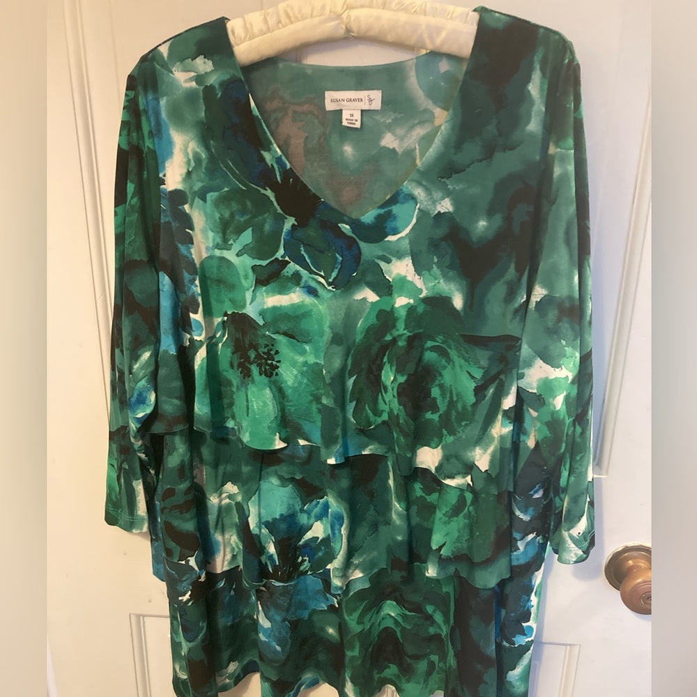 Susan Graver ruffled top, size 1X
